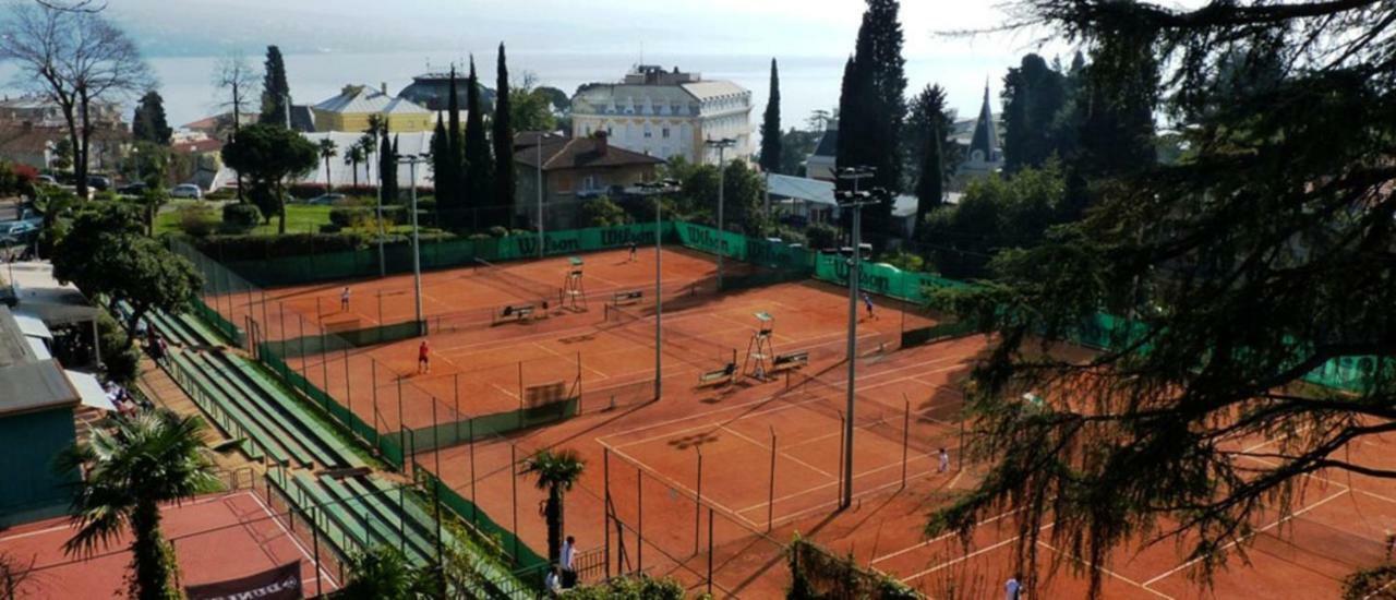 Apt Tennis Prime Location, Parking, Near Beach, Self Check-In Daire Opatija Dış mekan fotoğraf